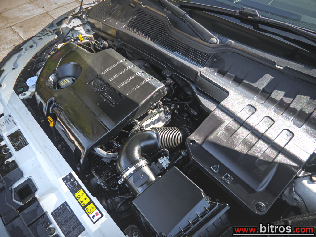 Land Rover Range Rover Evoque 2017 TD4 DYNAMIC AWD R20′ — φωτογραφία 33