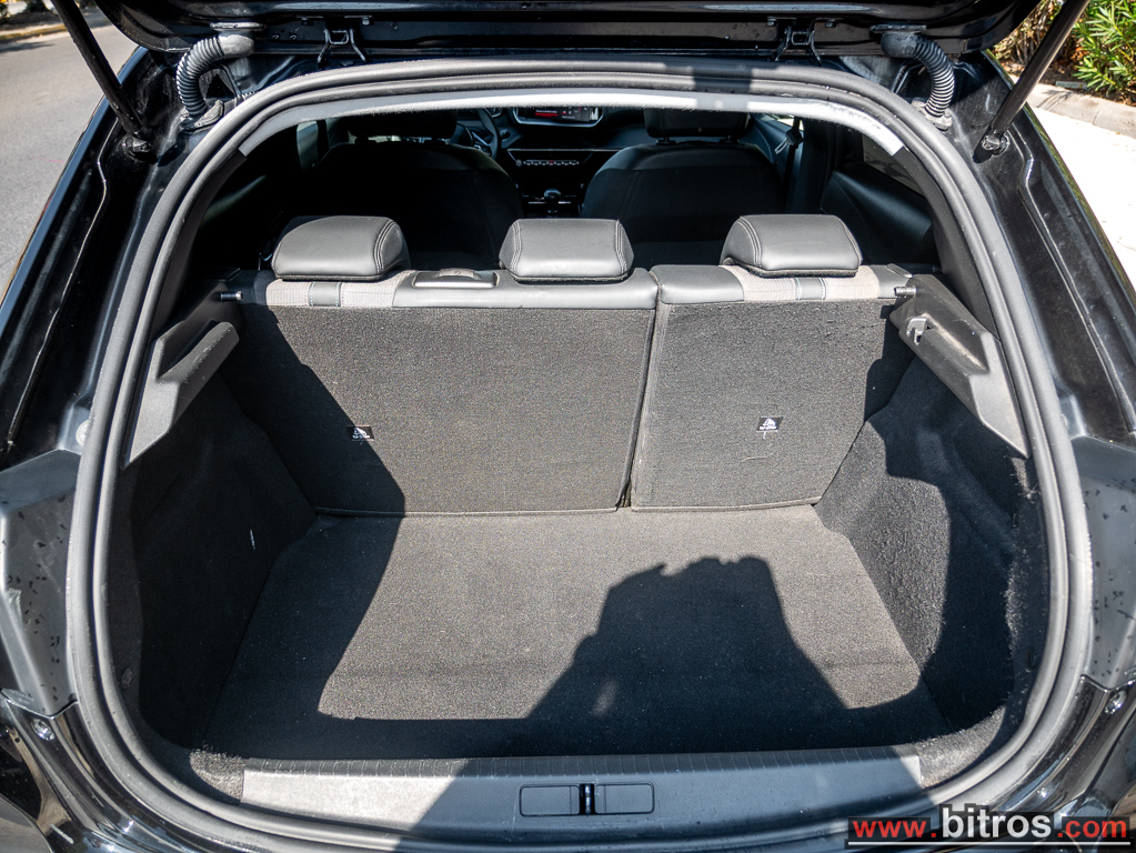 Peugeot 208 2022 1.2 100HP ALLURE BUSINESS — φωτογραφία 34
