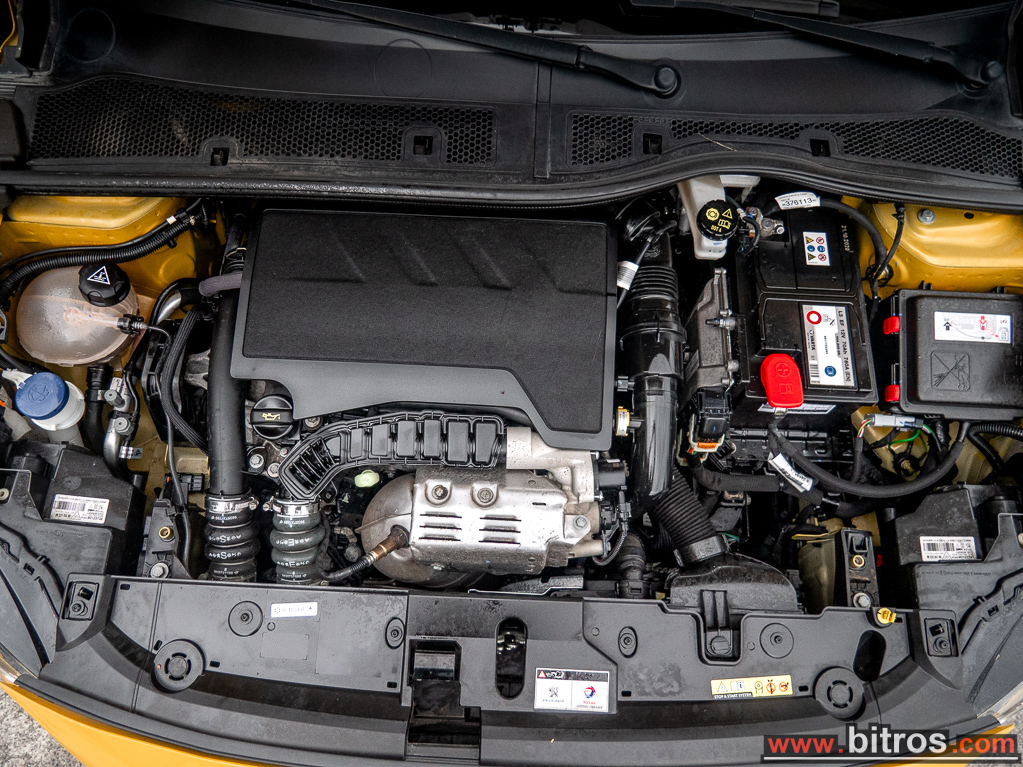 Peugeot 208 2021 GT LINE 1.2 ΜΕ 130 ΙΠΠΟΥΣ!!! ΑΥΤΟΜΑΤΟ! — φωτογραφία 36