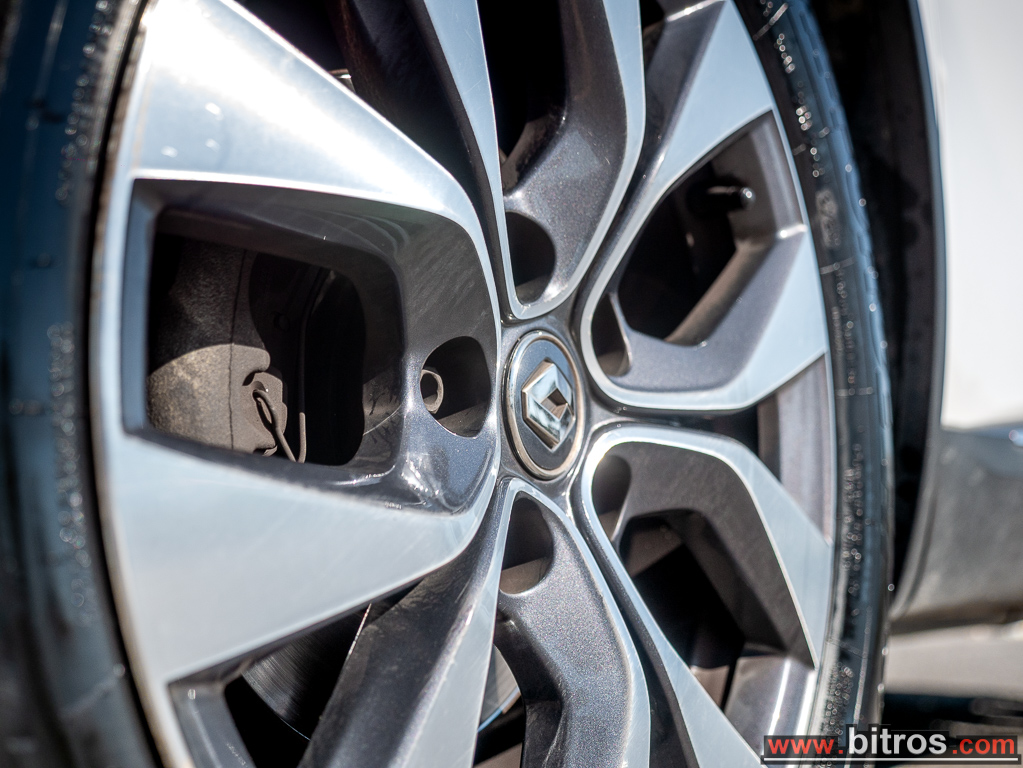 Renault Captur 2021 1.0 90HP EXPRESSION — φωτογραφία 37