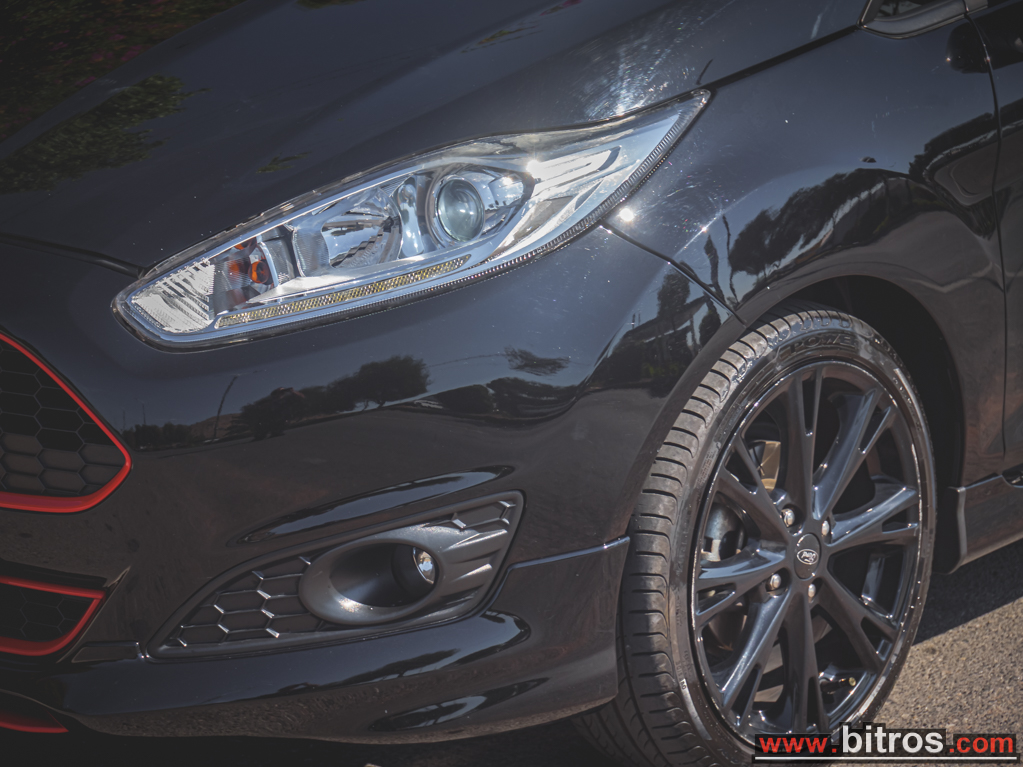 Ford Fiesta 2017 ΛΙΓΑ ΧΛΜ! ST-LINE RED!!! 1.0 EcoBoost 140 Hp 1ΧΕΡΙ-ΙΔΙΩΤΗ! — φωτογραφία 2