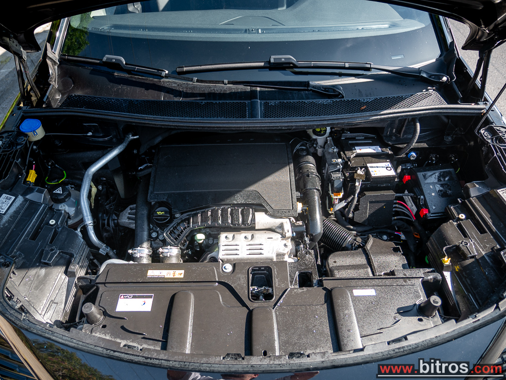 Peugeot 3008 2022 GT +ΟΡΟΦΗ FACE LIFT 44.000Km!! 130HP — φωτογραφία 40