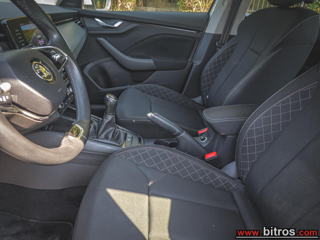 Skoda Kamiq 2023 AYTOMATO 1.0 TSI 110HP -GR — φωτογραφία 5
