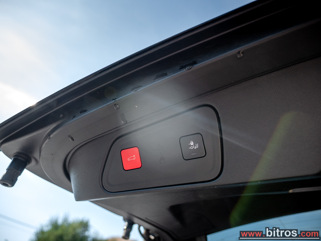 Peugeot 3008 2022 GT +ΟΡΟΦΗ FACE LIFT 44.000Km!! 130HP — φωτογραφία 43