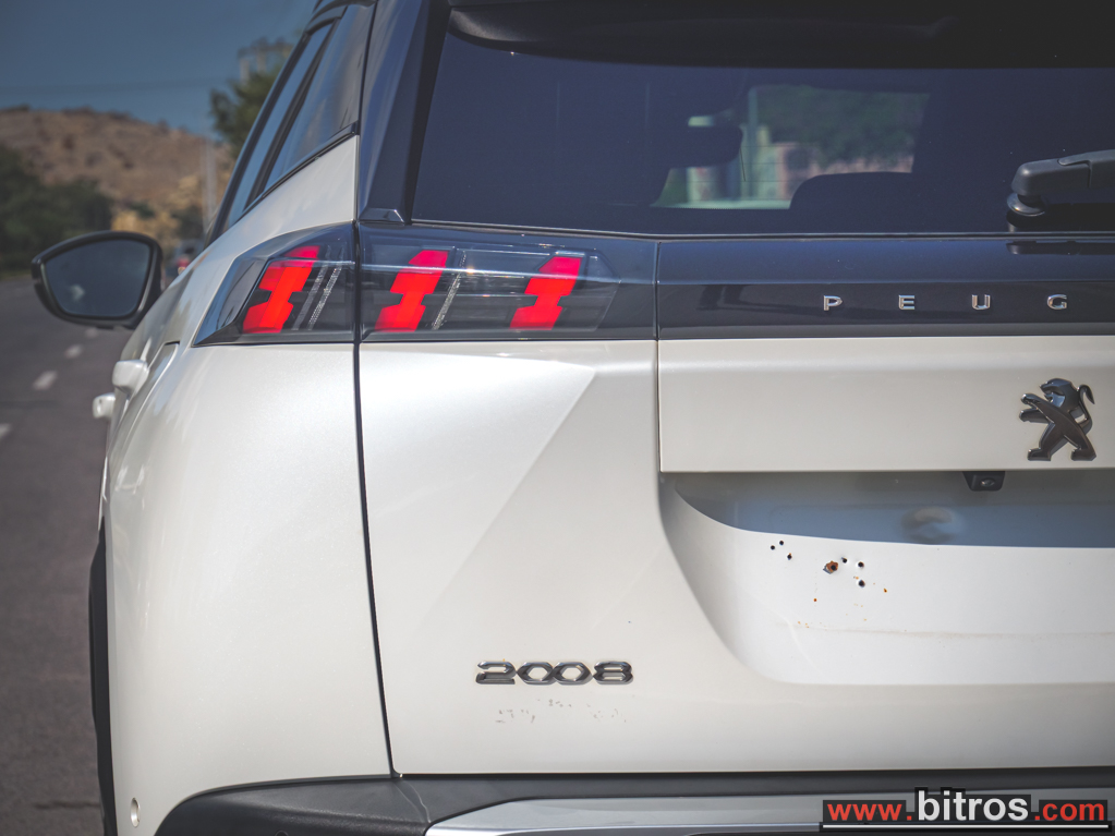 Peugeot 2008 2020 PANORAMA! GT-LINE! 1.5 BHDi 130Hp 8G-AUTO F1 90eΤΕΛΗ! — φωτογραφία 49