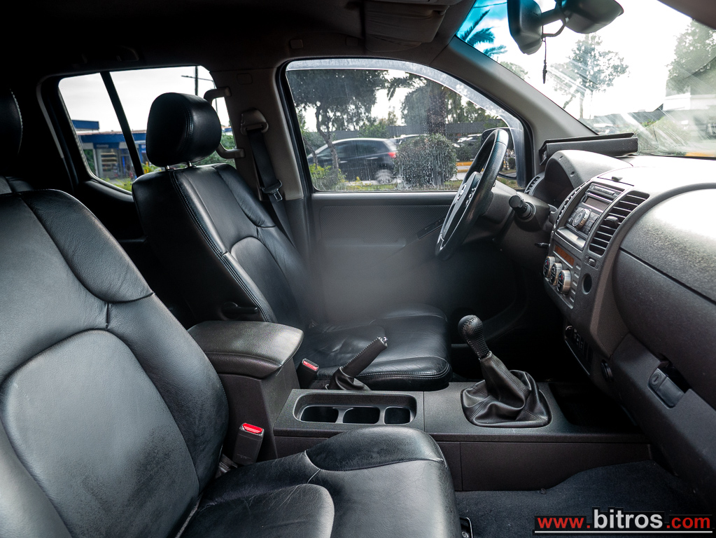 Nissan Navara 2010 Διπλοκάμπινο 2.5LT NAVARA 4×4 ΜΕ ΚΑΡΟ — φωτογραφία 6
