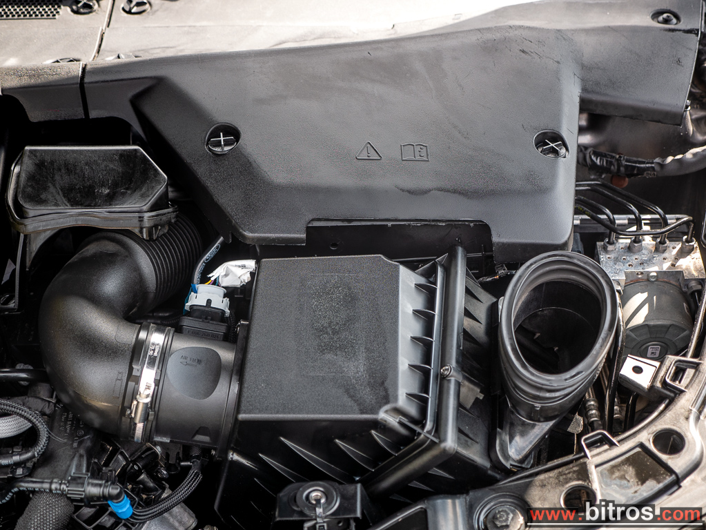 Land Rover Range Rover Evoque 2019 2.0 D150hp MHEV 4WD R-Dynamic SE AUTO F1 — φωτογραφία 56
