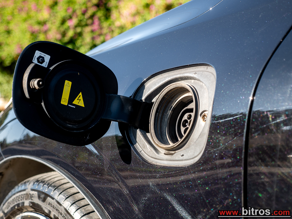 Volvo XC 60 2023 ULTIMATE DARK T8 RECHARGE 455HP PHEV AWD -GR — φωτογραφία 59