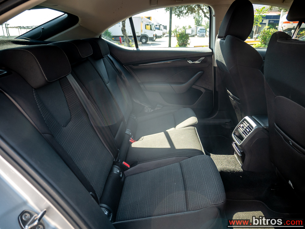 Skoda Octavia 2021 GRAND COUPE 1.5 ACT TSI 150Hp!!! ΕΛΛΗΝΙΚΟ +BOOK EUR6 — φωτογραφία 8