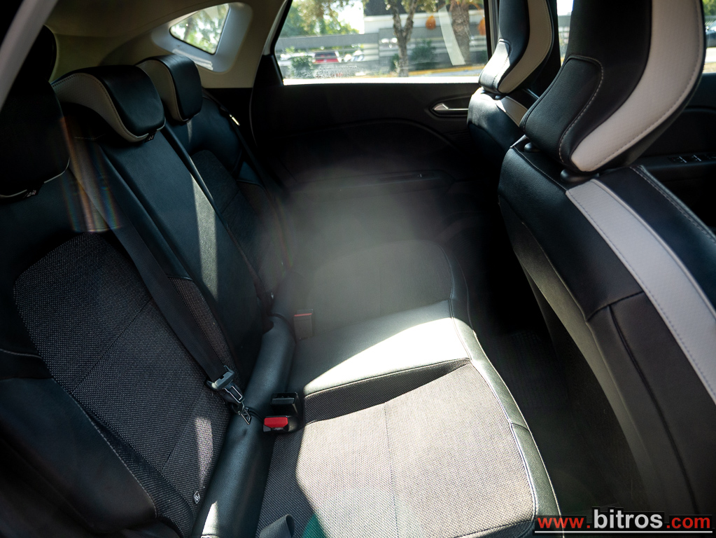 Renault Captur 2021 1.0 90HP EXPRESSION — φωτογραφία 8