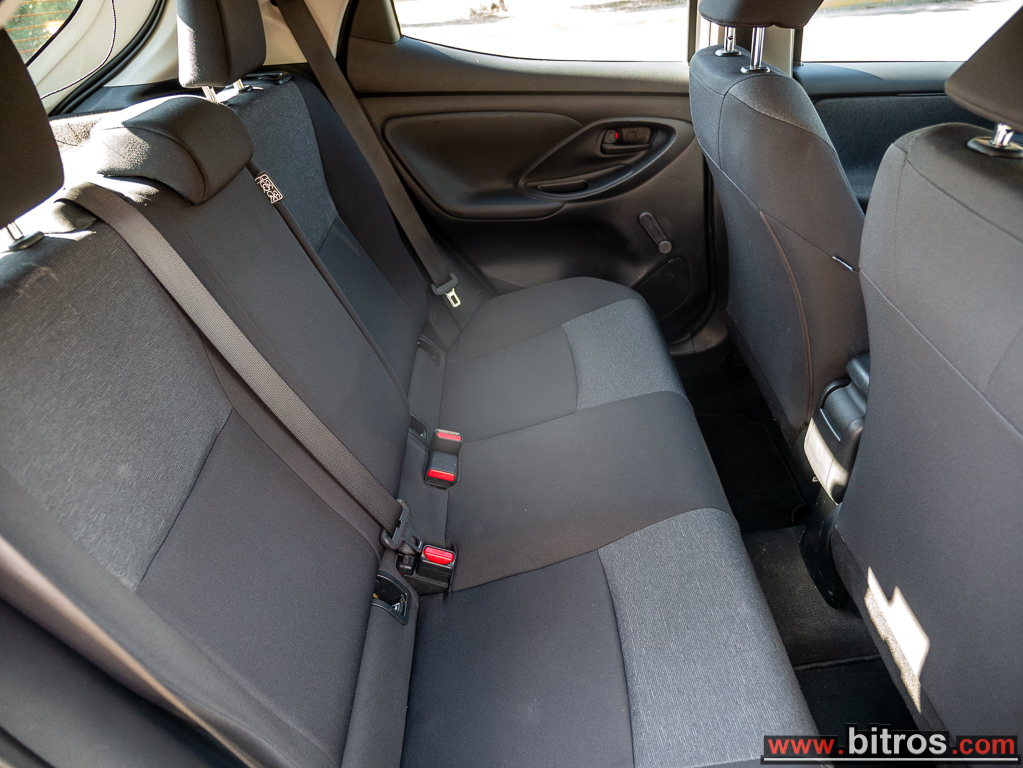 Toyota Yaris 2022 HDF HYBRID — φωτογραφία 8