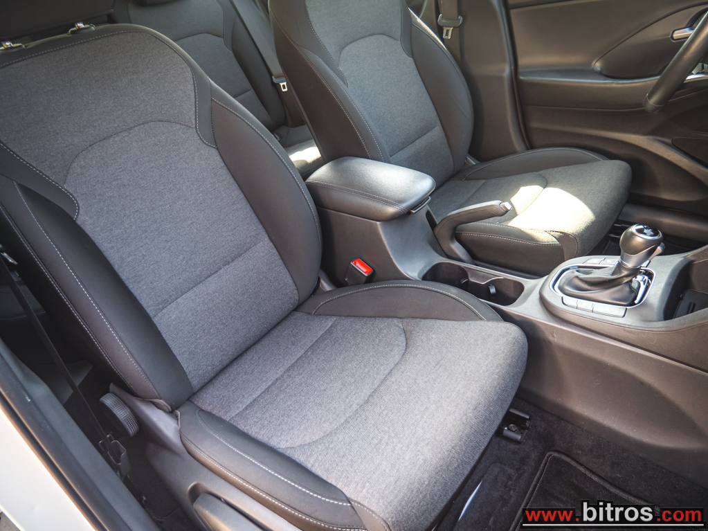 Hyundai i 30 2021 cw Trend Mild-Hybrid 1.6 CRDi 100KW AT7 E6d — φωτογραφία 8