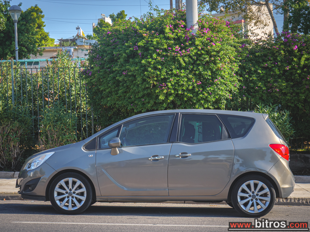 Opel Meriva 2010 1.4 120HP ΛΙΓΑ ΧΛΜ!! — φωτογραφία 9