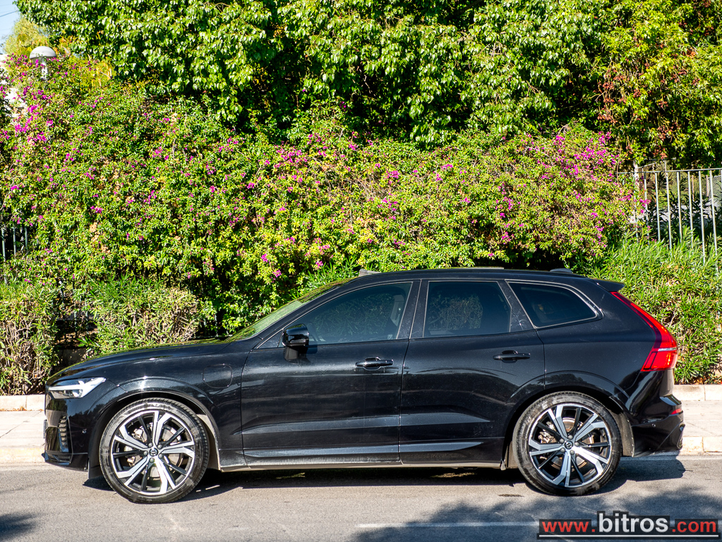 Volvo XC 60 2023 ULTIMATE DARK T8 RECHARGE 455HP PHEV AWD -GR — φωτογραφία 10